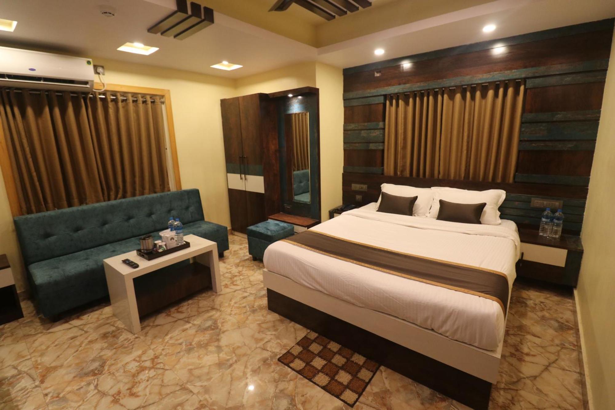 Mohar Residency Hotel Calcutta Buitenkant foto